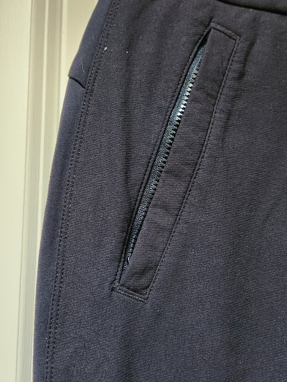 Athleta Headlands Hybrid Cargo Pant - Picture 9 of 12